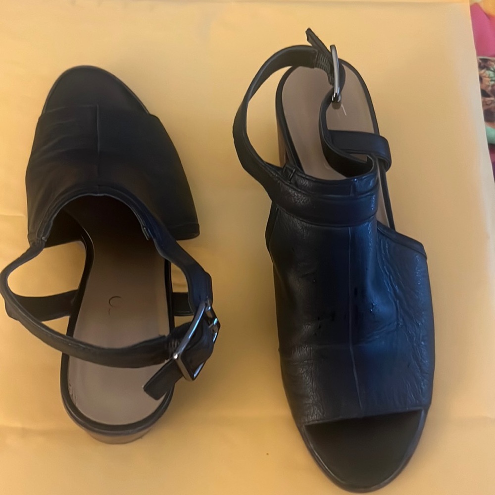 Black Franco Sarto leather peep toe sandal! Gently worn.